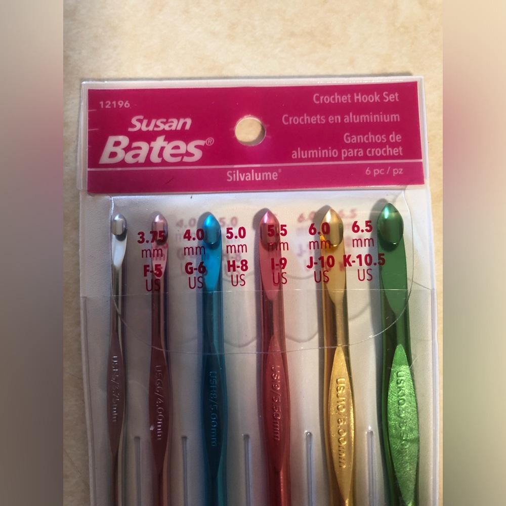 Susan Bates Inline Crochet Hook Set of 6 - Multicolor